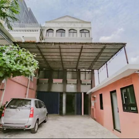 Reddoorz Syariah Near Stasiun Karet Hotel Jakarta Exterior photo