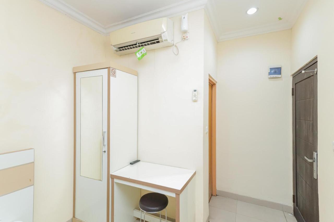 Reddoorz Syariah Near Stasiun Karet Hotel Jakarta Exterior photo